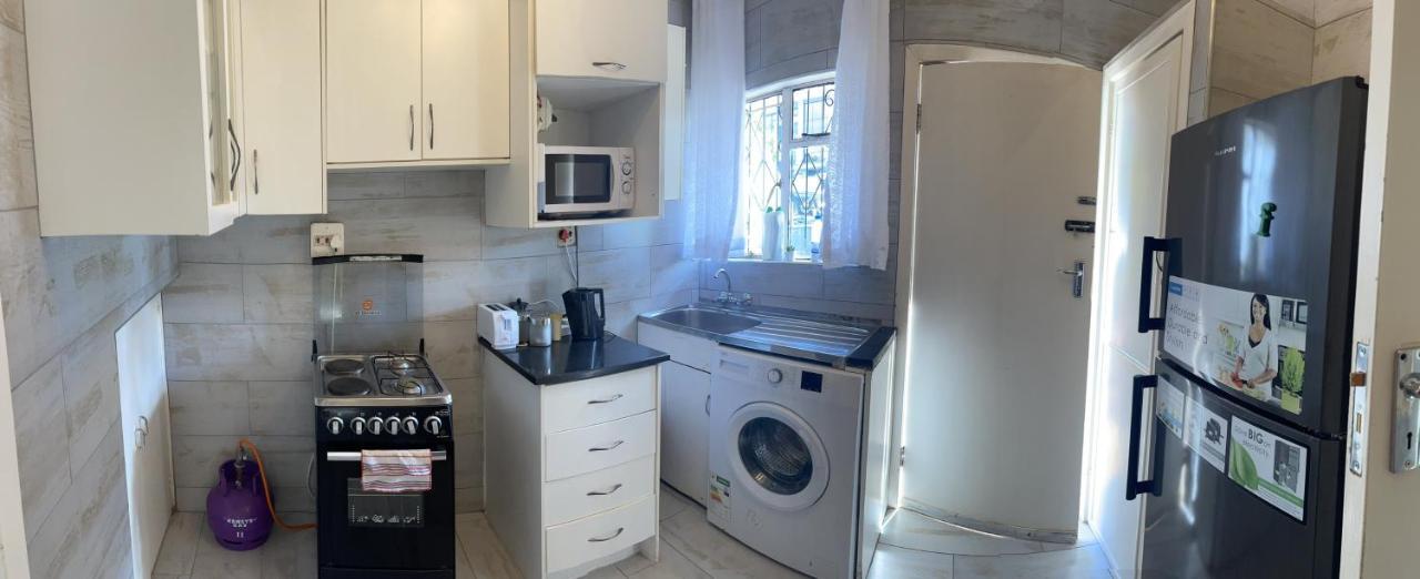 @Jackie'S Avondale 2 Bed Flat At Harrow Court Apartment Harare Exterior photo